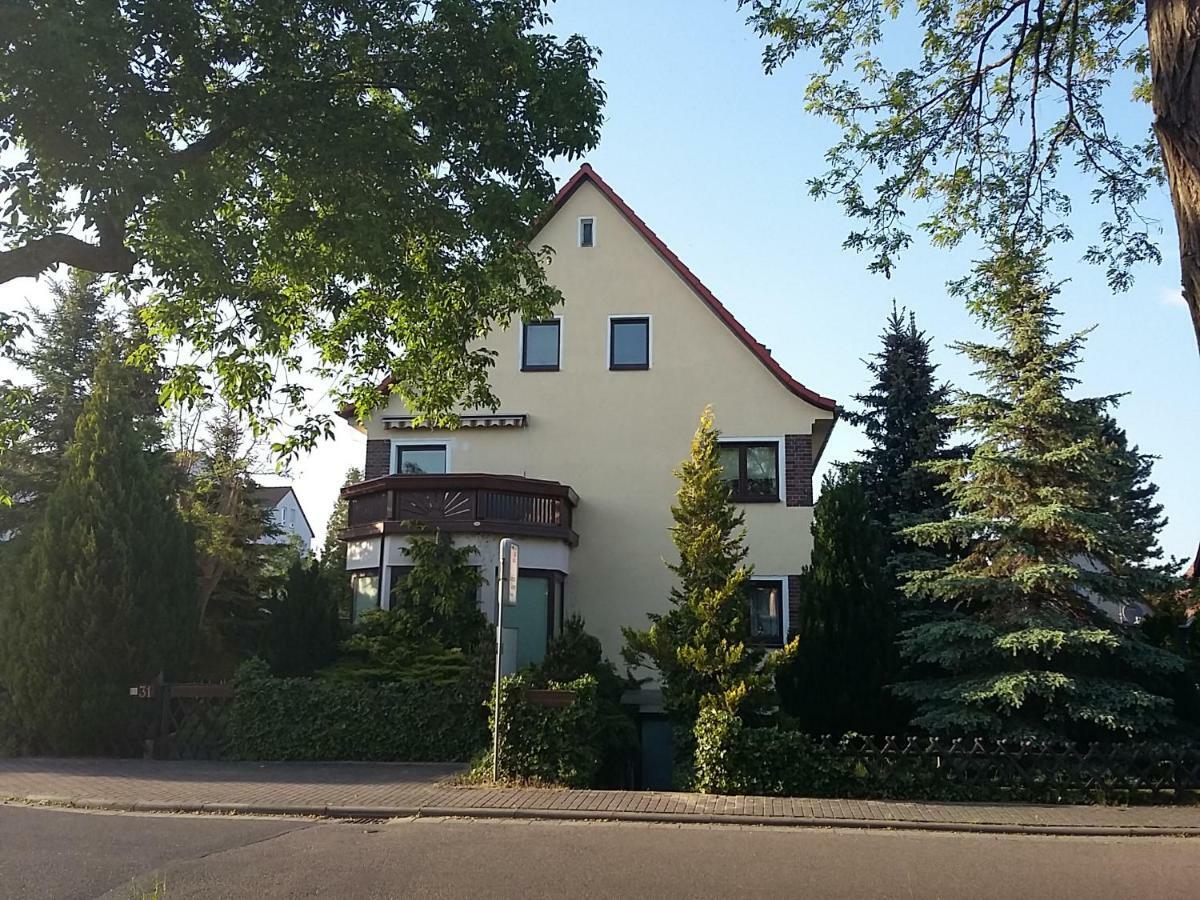 An Den Linden 31 Apartment *